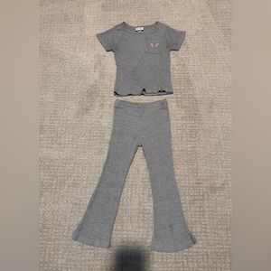 Kids Grey Short Sleeve Top and Flare Bottoms Set Size 6